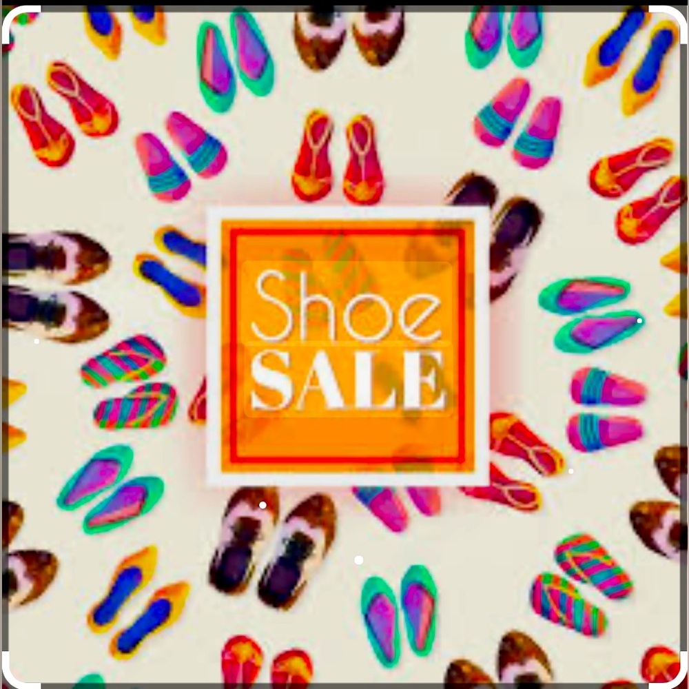 SHOE SALE- 25% off all shoes! 👞 👟 👠 ☀️